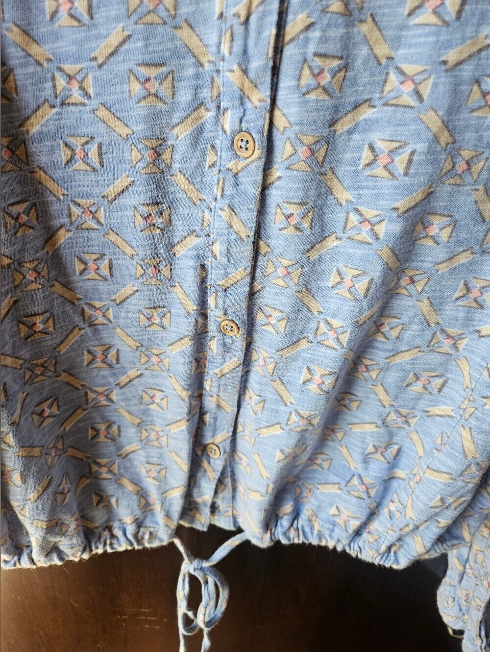 Wonderly Blue Geometric Button-Front Drawstring Top Size Large - Picture 3 of 5
